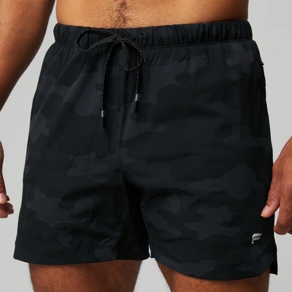 Fabletics Pants - NWT, Fabletics, The One Short 5in, Black Tactical Camo, XXL